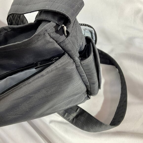 Lug Brand Grey Purse Infinity Collection Shimmy - Picture 14 of 16